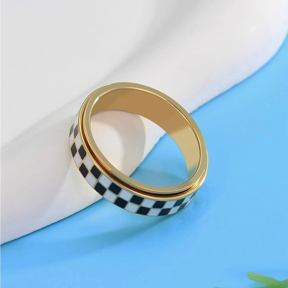 Anxiety Spinner Gold and Black Patterned Ring - Picture 1 of 4